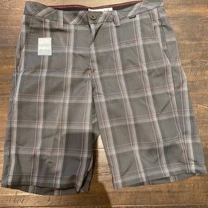Travis Mathew Golf Shorts Size 32